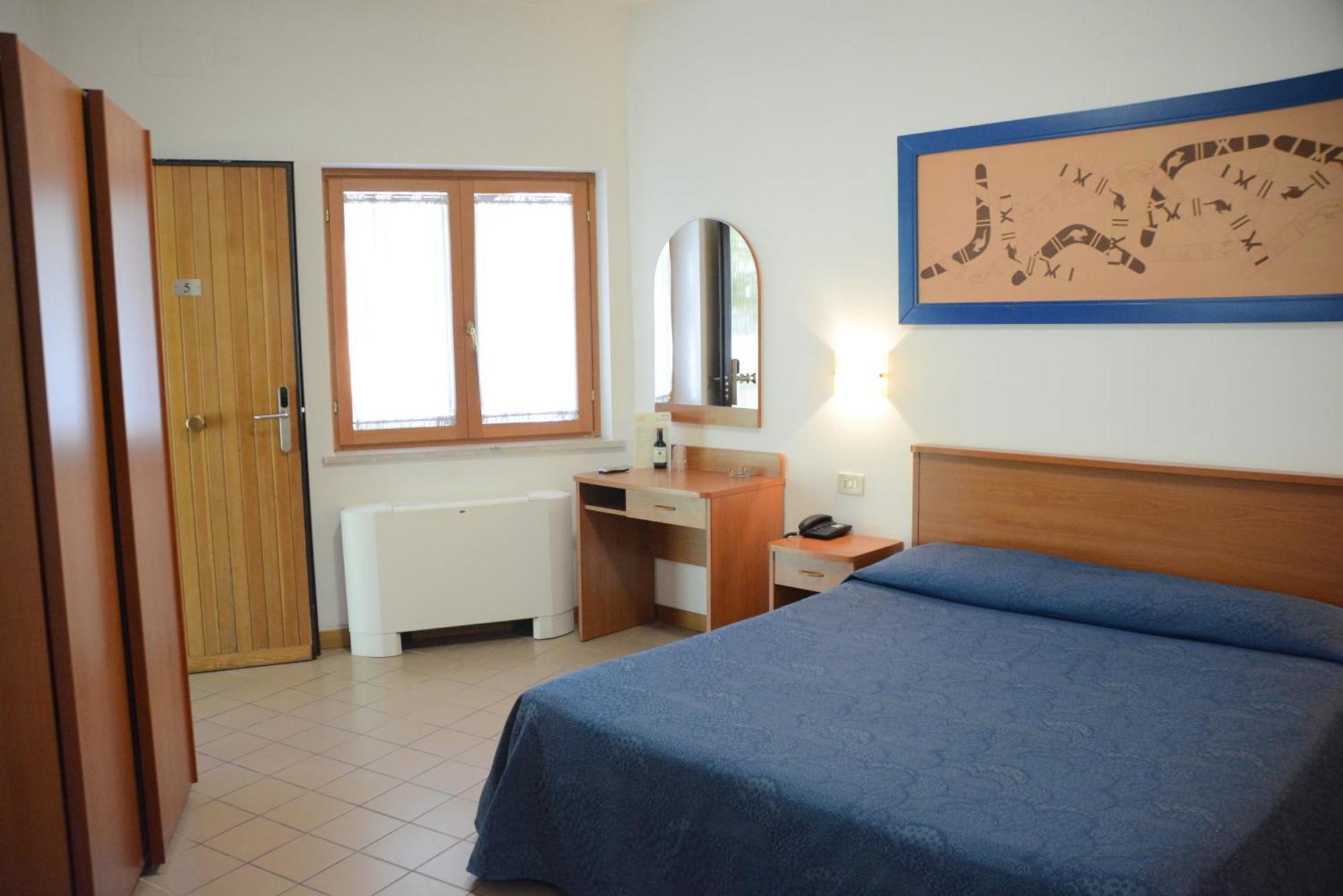 Hotel Boomerang Roma La Massimina-Casal Lumbroso Esterno foto