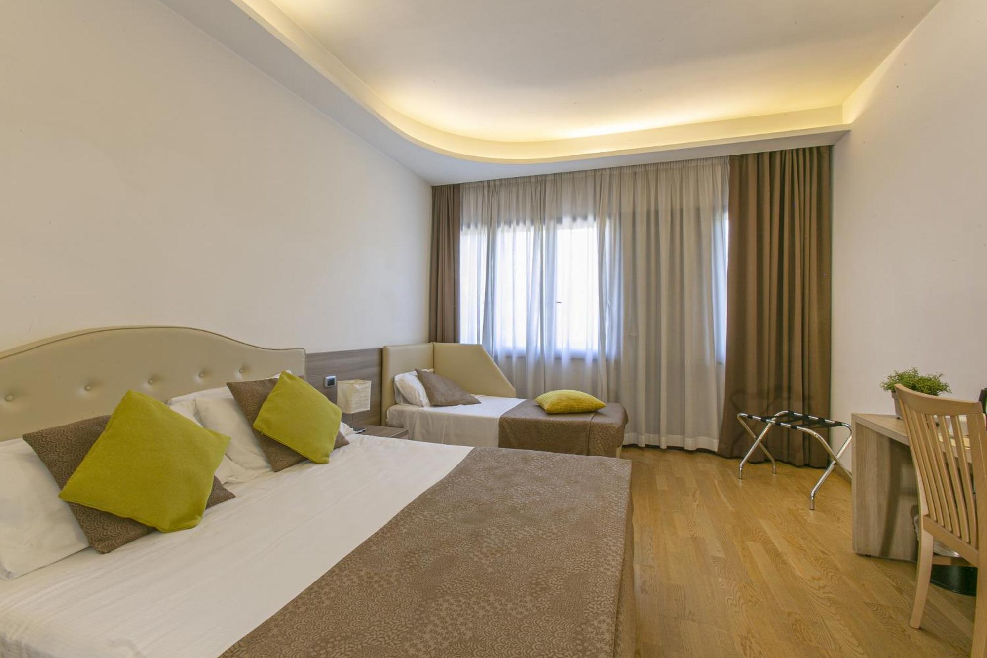 Hotel Boomerang Roma La Massimina-Casal Lumbroso Esterno foto