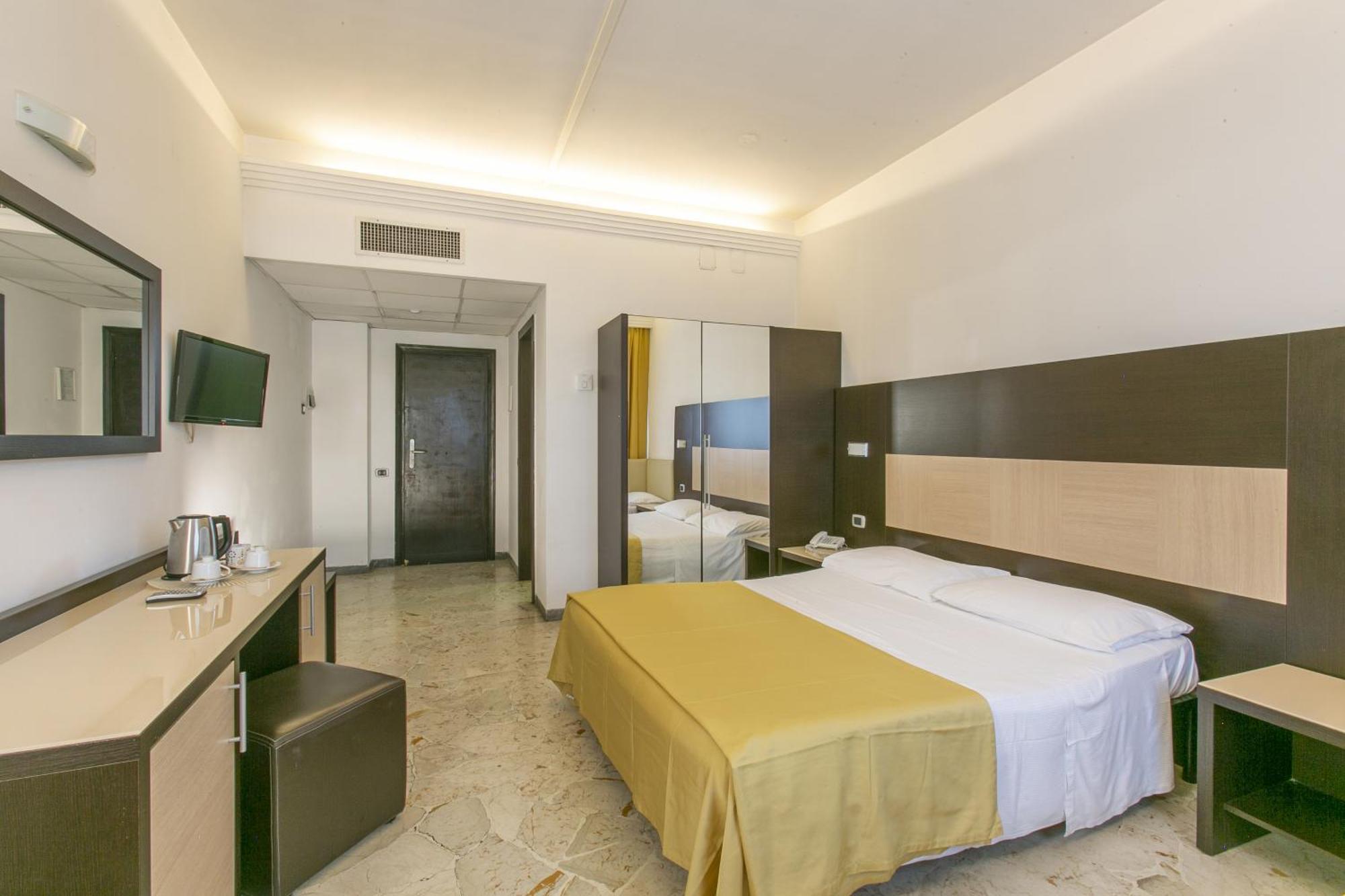 Hotel Boomerang Roma La Massimina-Casal Lumbroso Esterno foto